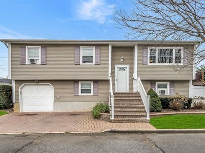 2505 Osage Place, Seaford, NY, 11783