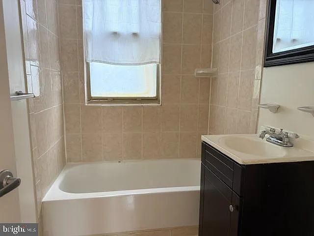 1725 Lanier Pl NW #24B — Photo 6