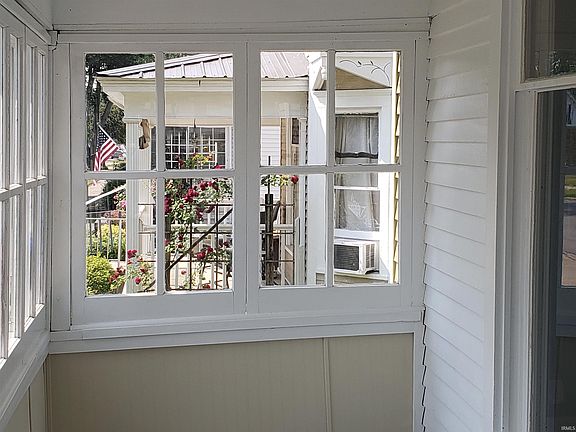 3rd image of 531 N Main St