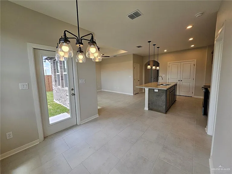 3005 Grace St — Photo 10