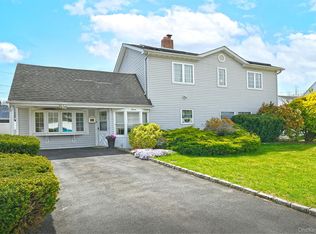 7 Low Lane, Levittown, NY 11756