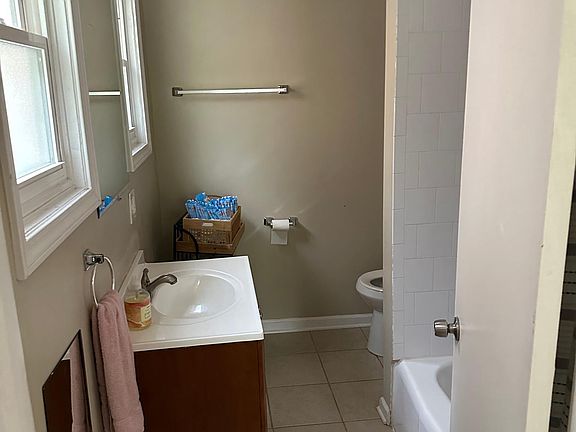 5th image of 589 Onwentsia Ave