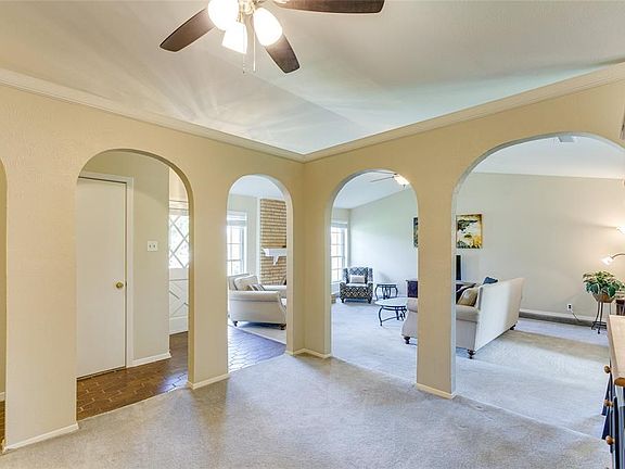 3rd image of 602 Granada Dr