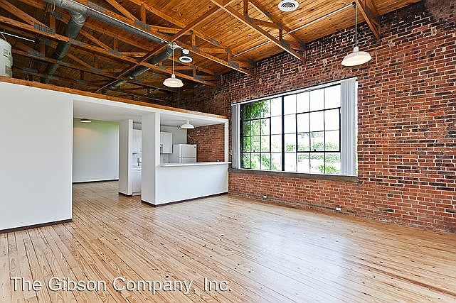 1st image of 4118 Commerce St APT 204