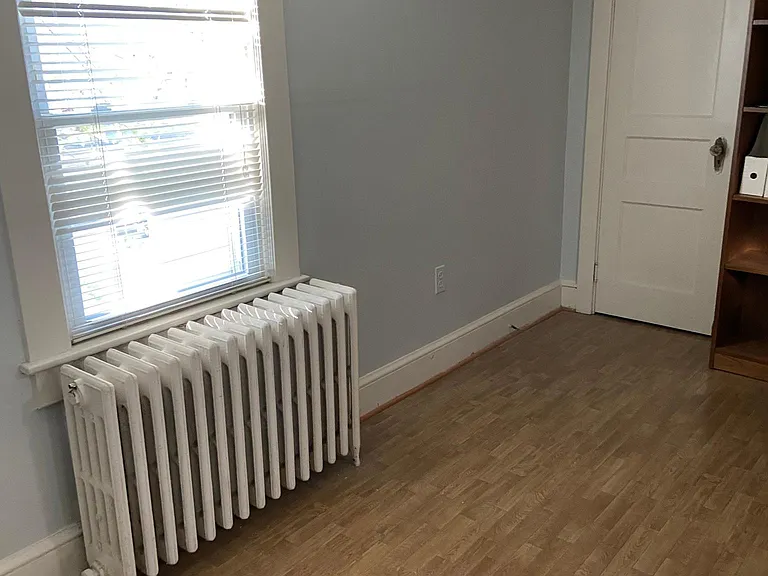 Upper level bedroom 3 (alternate angle)