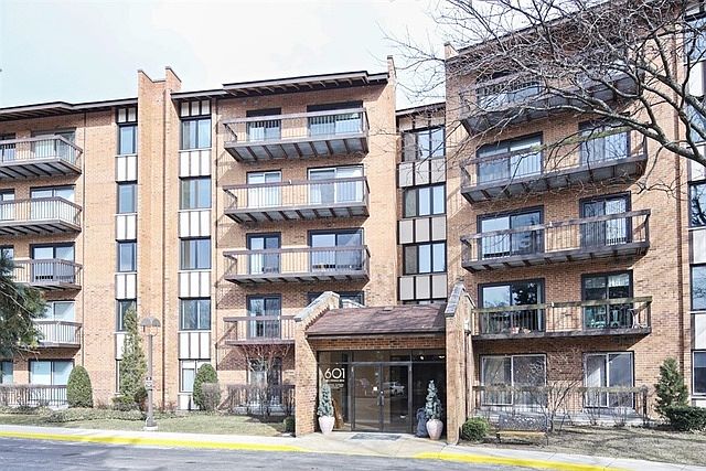 1st image of 601 Lake Hinsdale Dr APT 504