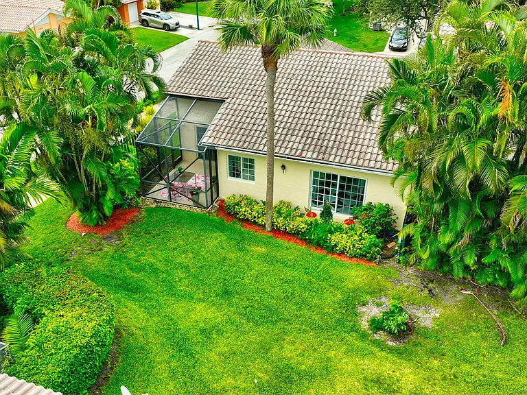 6105 Via Laguna Ln — Photo 60