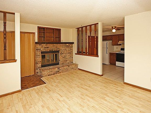 2nd image of 7801 85th Ct N