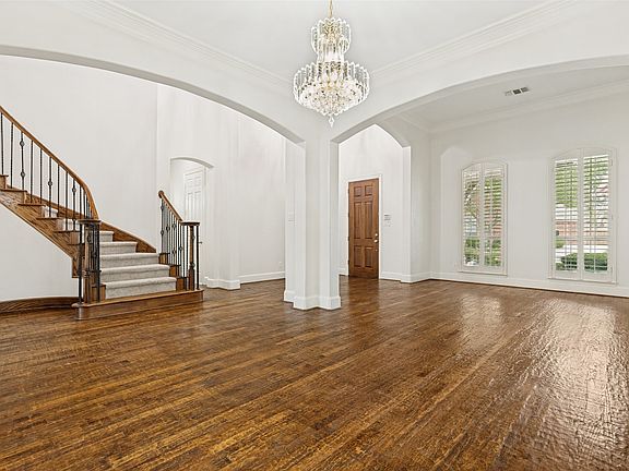 5th image of 8308 Craftsbury Ln