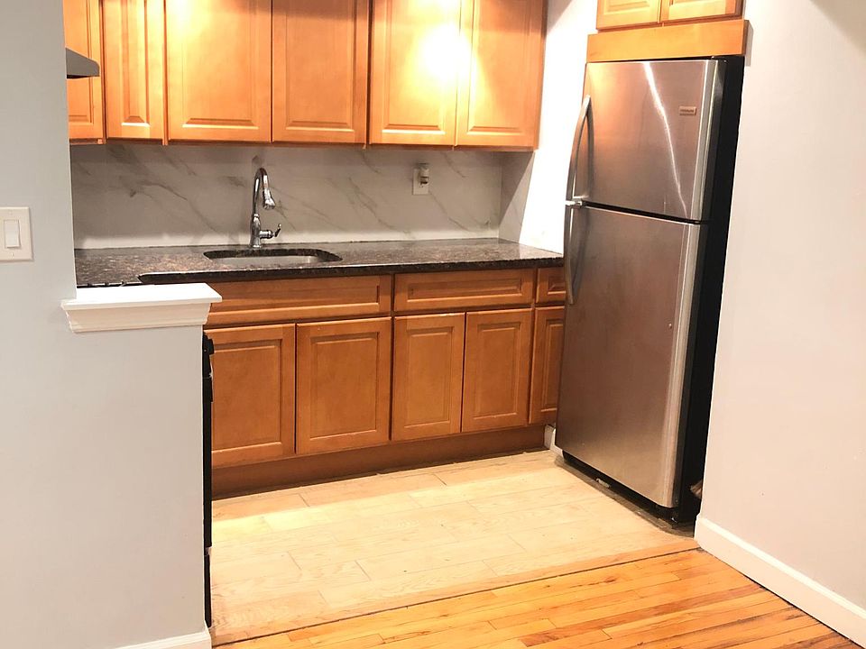 1st image of 3123 Tiemann Ave #1