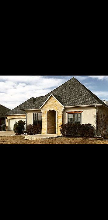 1st image of 1009 Stone Creek Dr