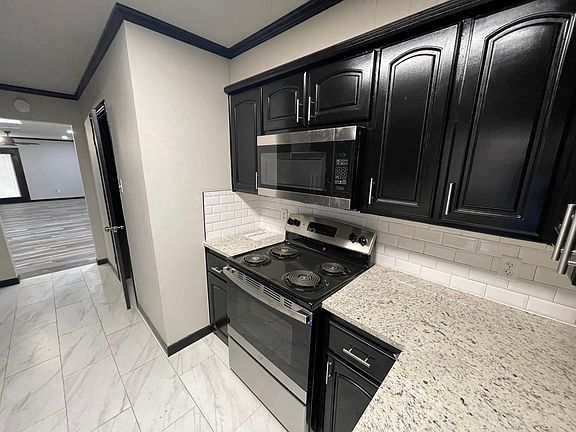 4th image of 9803 Memphis Ave APT A
