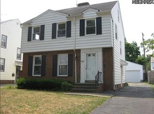 4074 Bushnell Rd, University Heights, OH 44118