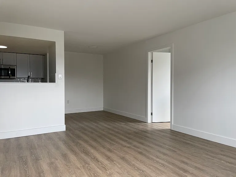 19 Regency Cres — Photo 12