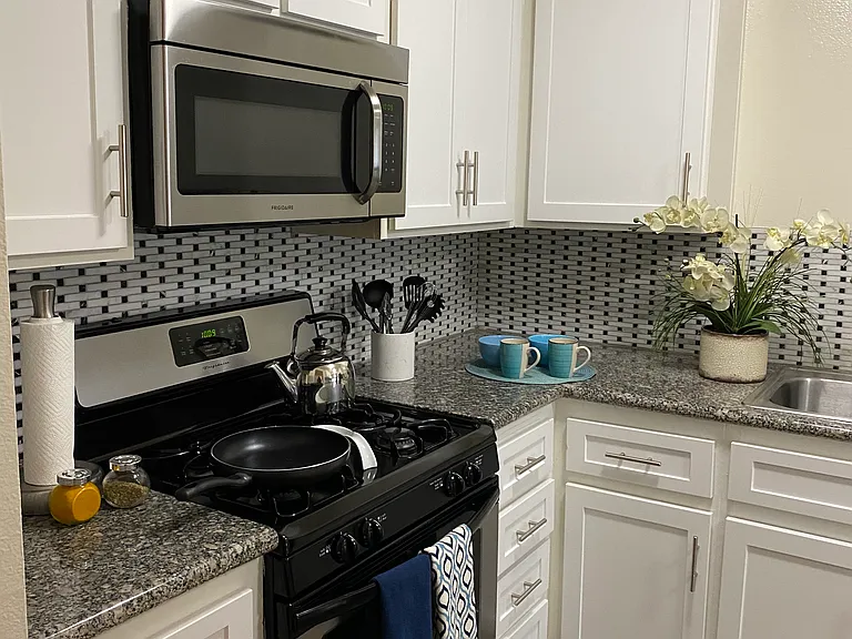 The Artisan Residences at Bella Terra — Photo 31