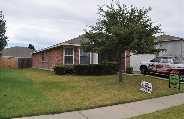 1st image of 4233 Gladney Ln