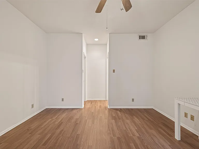 2211 S Braeswood Blvd #23C — Photo 23