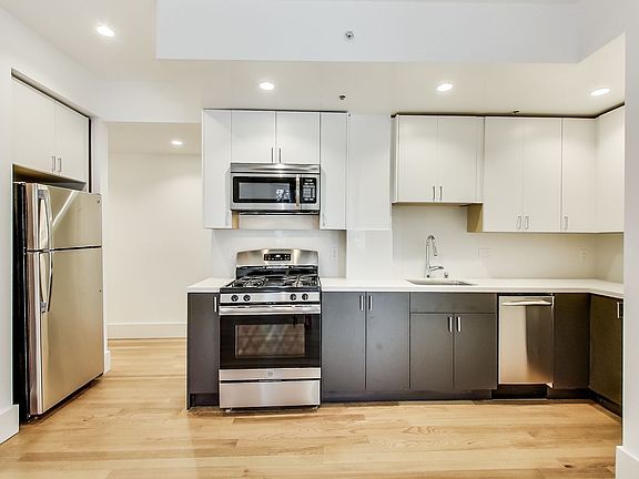 3rd image of 797 Pine St #22