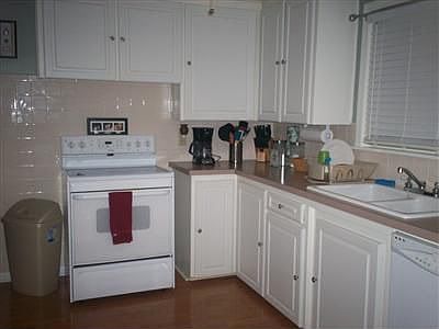 4th image of 2200 S Jefferson Blvd