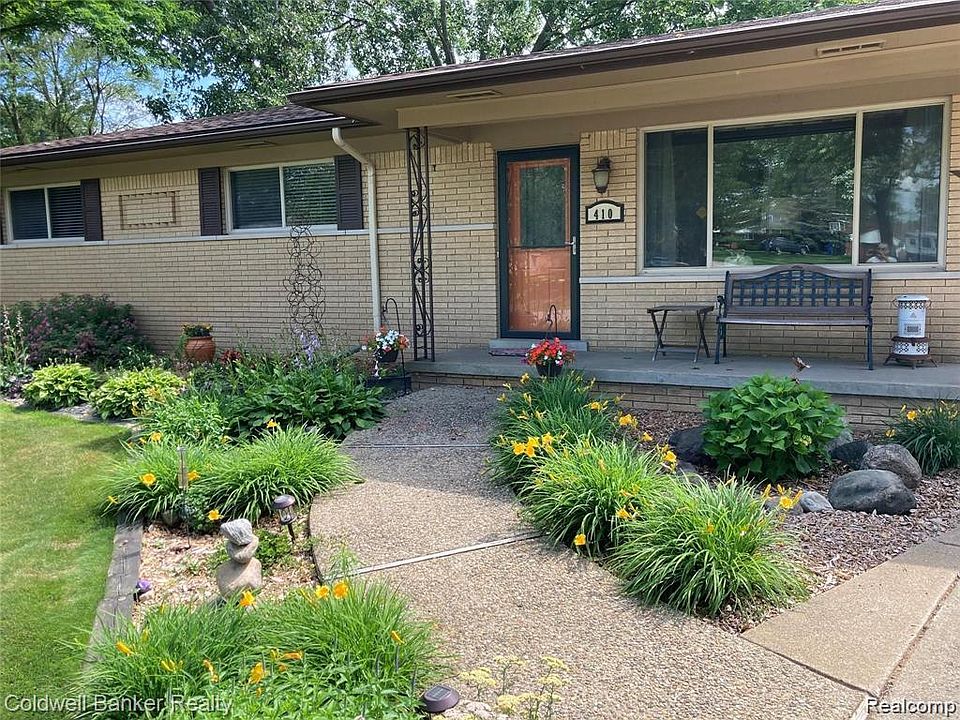 1st image of 410 Spezia Dr