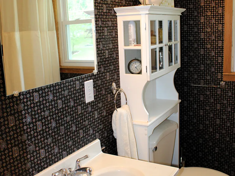 503 E Franklin St — Photo 12