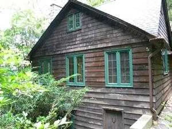 19 Front Of The Mountain Rd, New Milford, CT 06776
