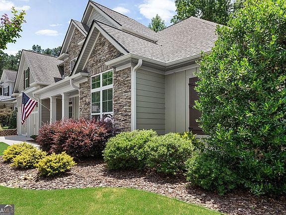 3rd image of 10 Ashville Pl