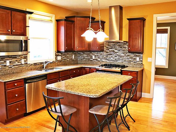 5th image of 2079 Isaac Ln