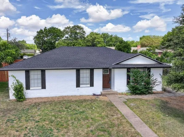 121 Hillside Ln, Desoto, TX 75115