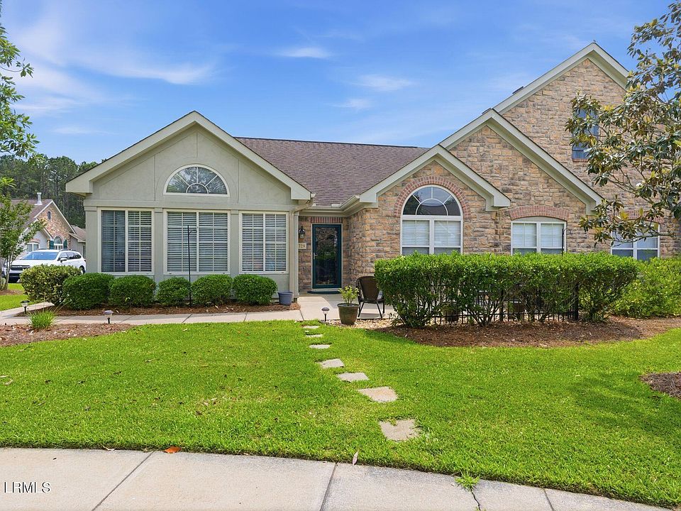1st image of 729 Abbey Glen Way