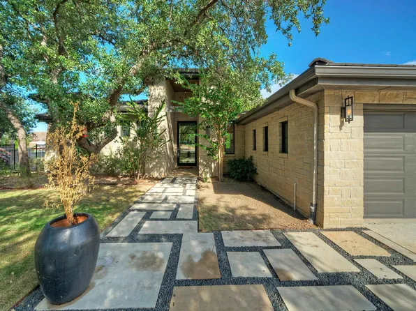 10 Monarch Oaks Ln, Austin, TX 78738