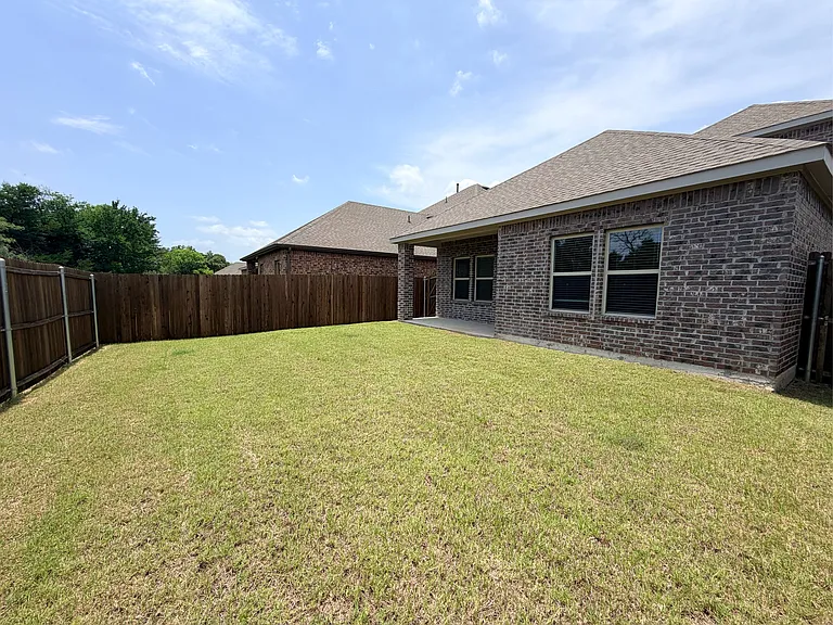1513 Silver Canoe Way — Photo 17