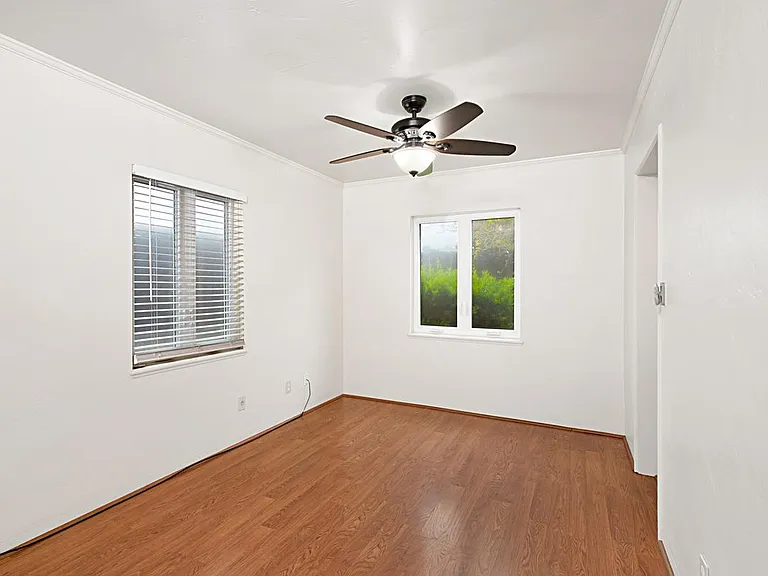 4866 Academy St — Photo 11