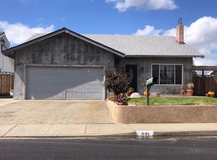 571 Greenwood Dr, Vacaville, CA 95687