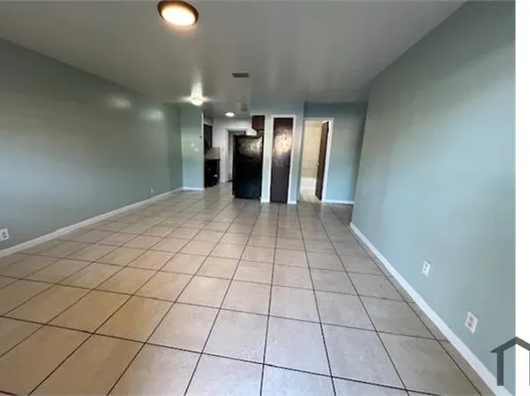 9242 Overlook Dr APT B, Tampa, FL 33617