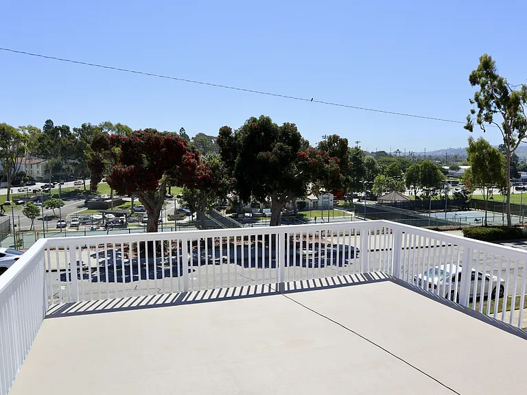 719 S Juanita Ave — Photo 31