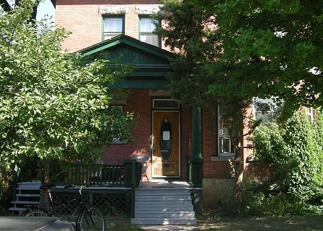 25 Aylmer Ave — Photo 2