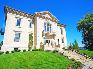 7 Russell St APT 205, Plymouth, MA 02360