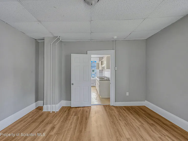 310 Oak St #1 — Photo 12