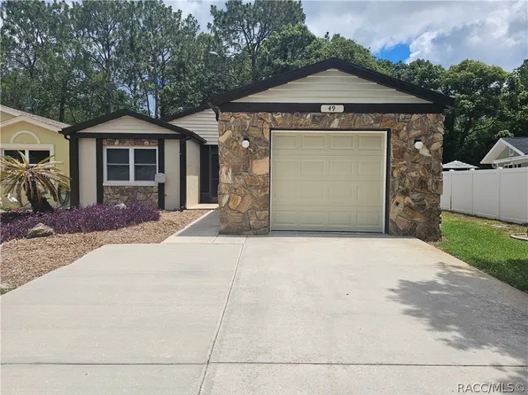 49 Jamaica St, Homosassa, FL 34446