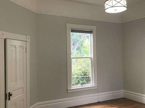 4th image of 1522 Fulton St
