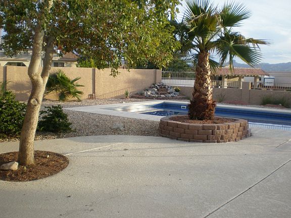5th image of 181 Acoma Blvd S