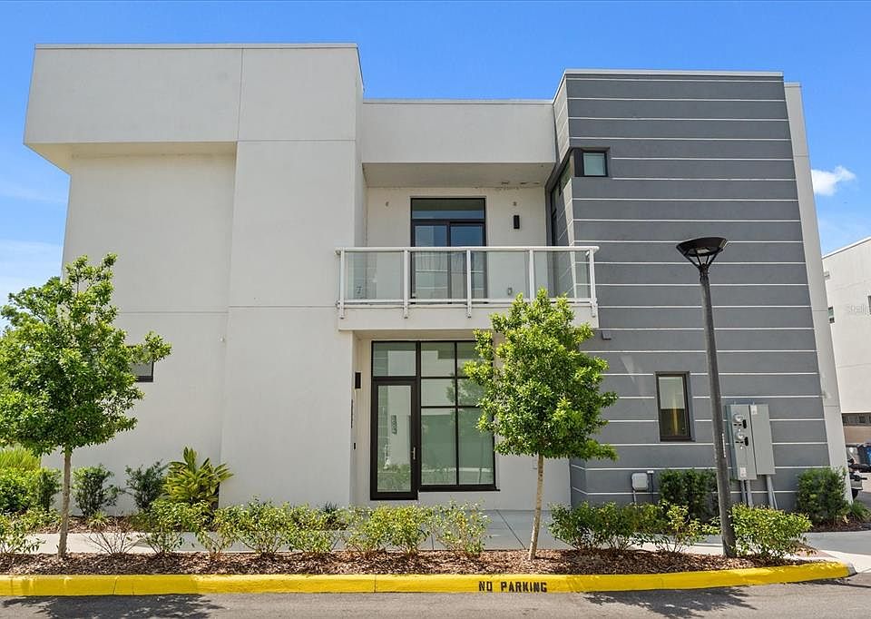 1st image of 1768 Mondrian Cir