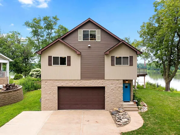 17424 N Bonati Ln, Chillicothe, IL 61523