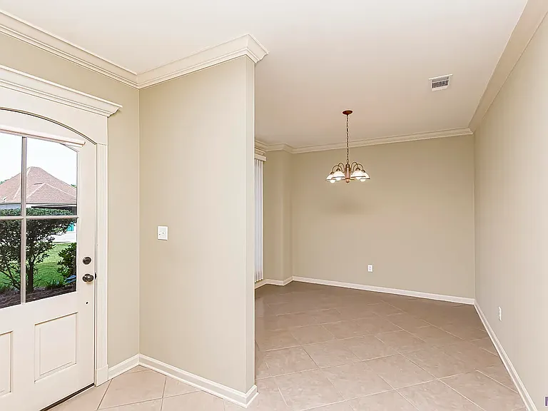 6342 Surrey Ln — Photo 2
