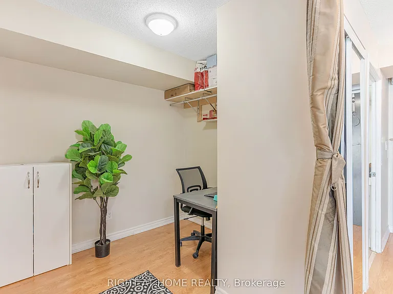 231 Fort York Blvd #1807 — Photo 20