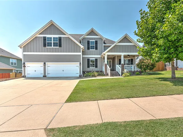805 Charing Cross, Cave Springs, AR 72718