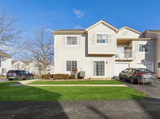 65 Braxton Ln, Aurora, IL