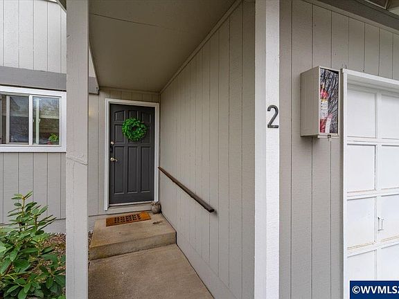 4th image of 3426 Marion St SE