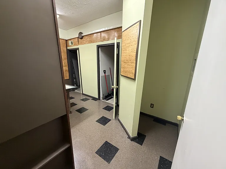 319 Cathedral Mnr #1 — Photo 14